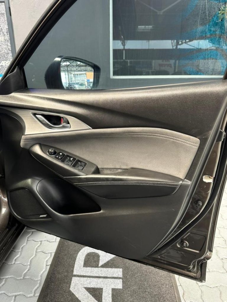 2018 Mazda 2.0 Individual