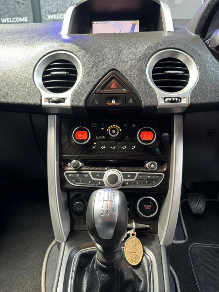 2012 Renault 2.5 Dynamique