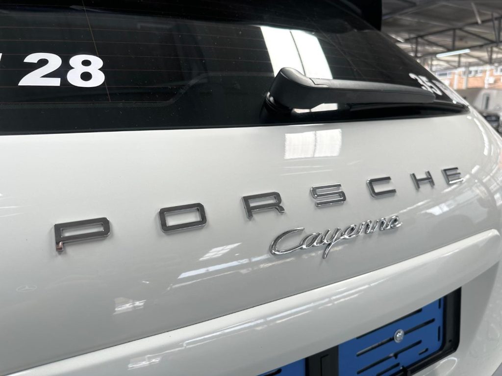 2012 Porsche Diesel