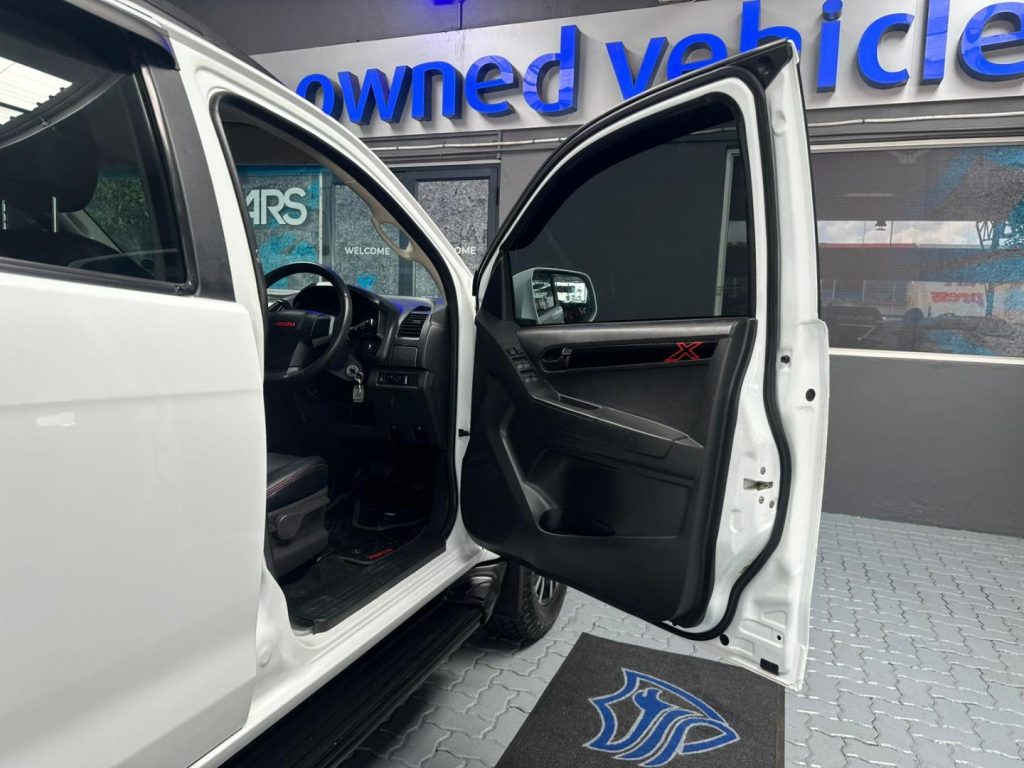 2022 Isuzu 250 Double Cab X-Rider Auto