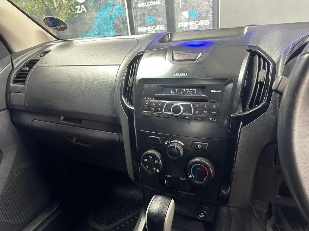 2022 Isuzu 250 Double Cab X-Rider Auto