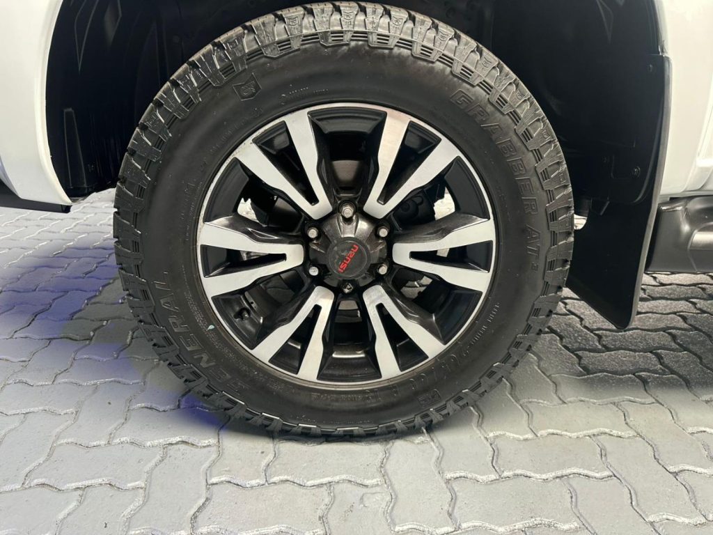 2022 Isuzu 250 Double Cab X-Rider Auto