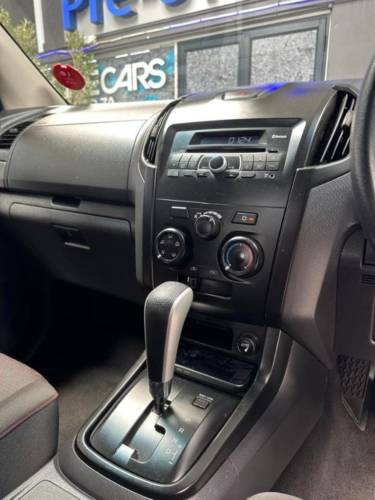 2022 Isuzu 250 Double Cab X-Rider Auto