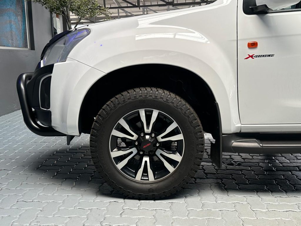 2022 Isuzu 250 Double Cab X-Rider Auto