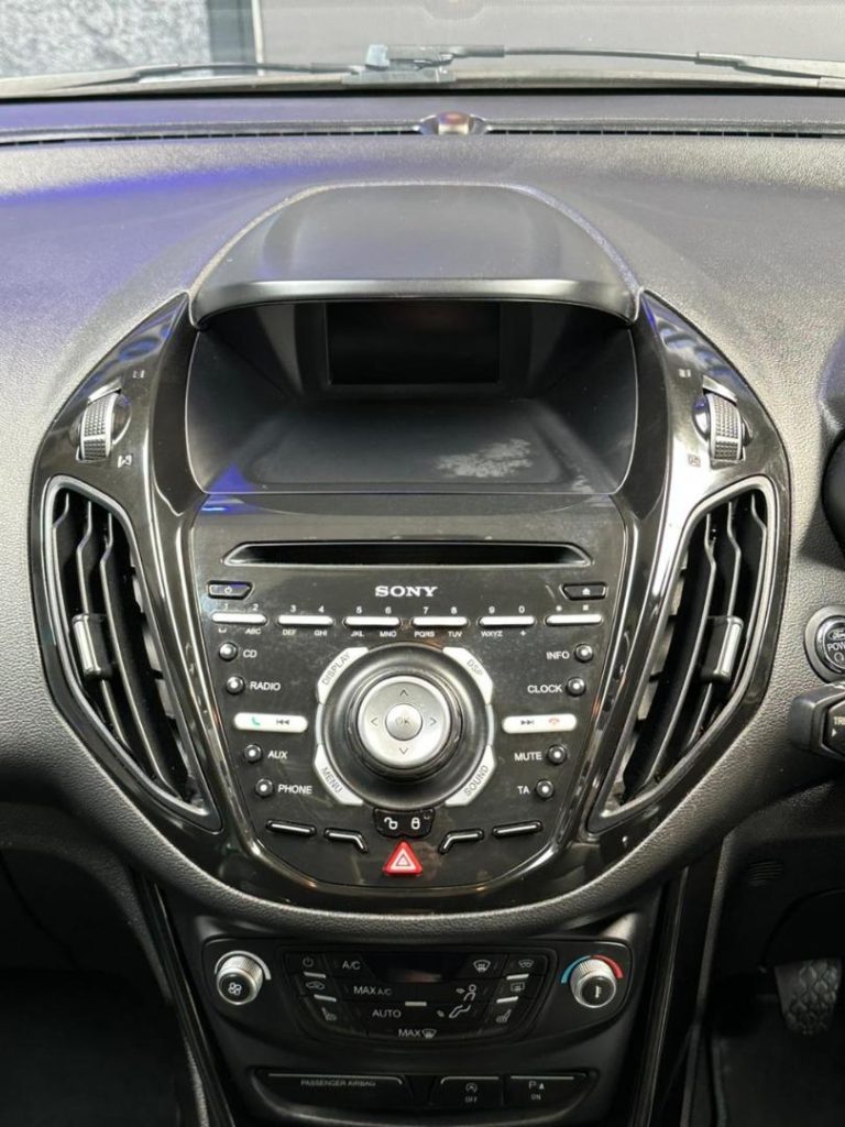 2016 Ford 1.0T Titanium