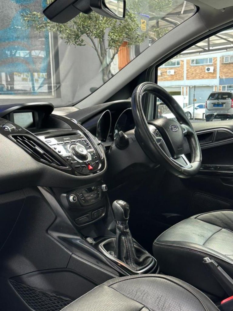 2016 Ford 1.0T Titanium