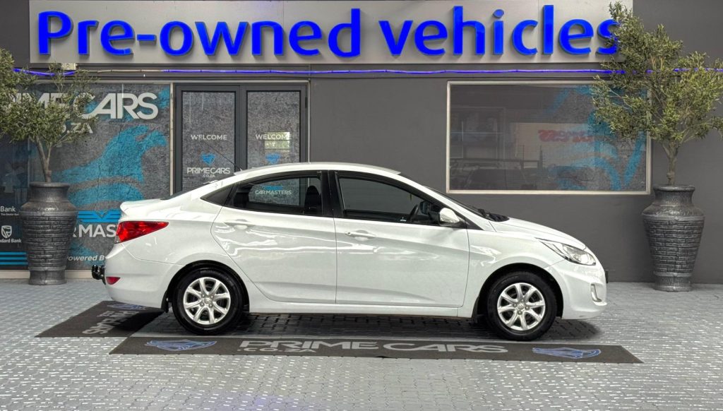 2013 Hyundai Sedan 1.6 Fluid
