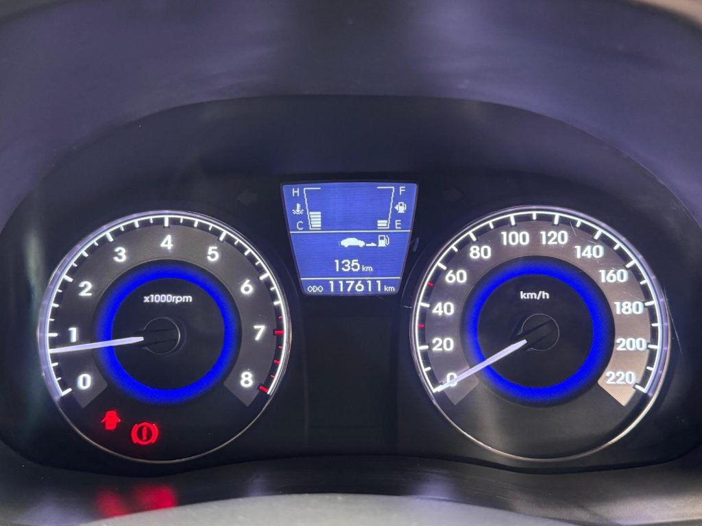 2013 Hyundai Sedan 1.6 Fluid