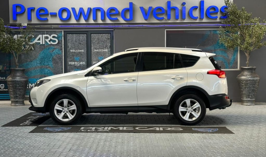 2013 Toyota 2.2D-4D GX