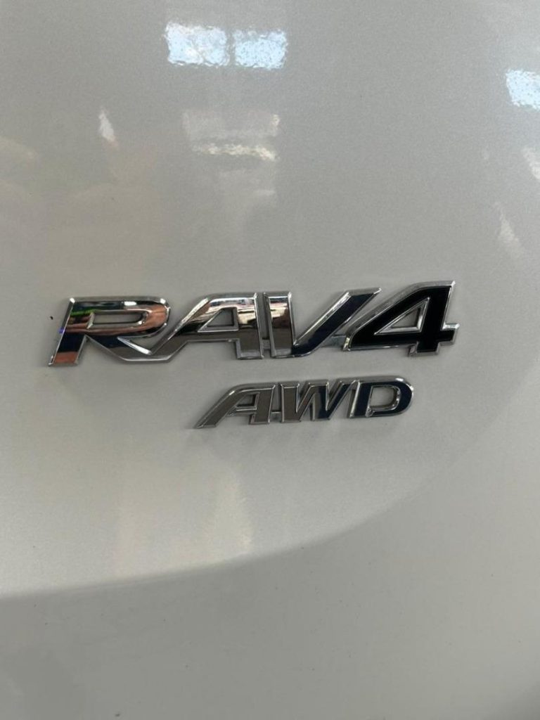 2013 Toyota 2.2D-4D GX