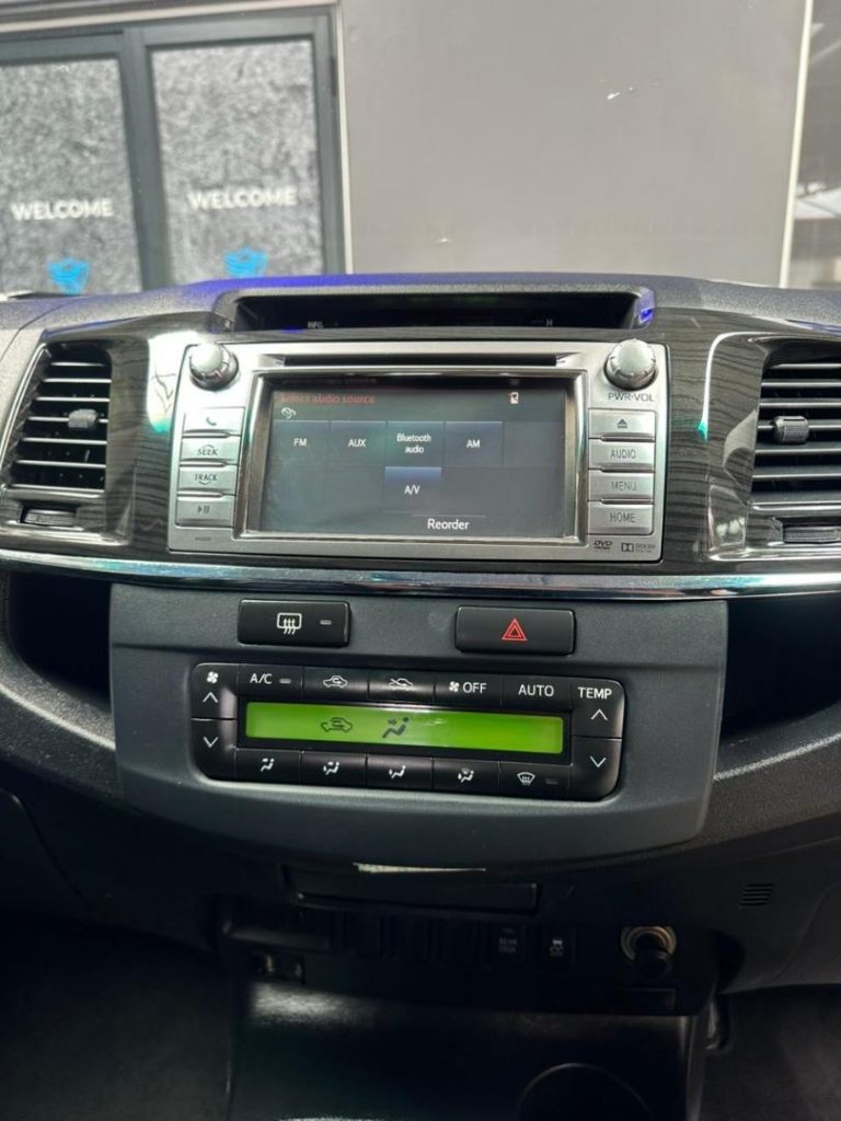 2015 Toyota 3.0D-4D 4x4 auto