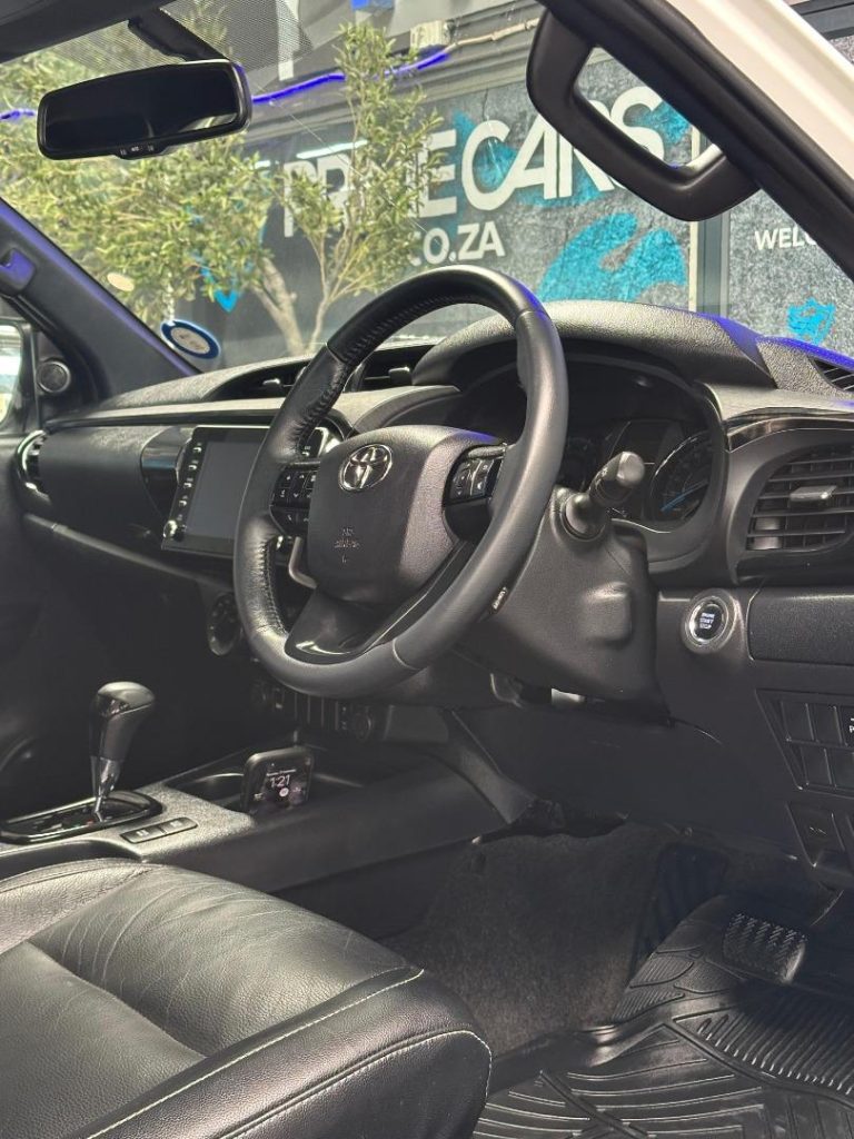 2020 Toyota 2.8GD-6 Xtra Cab Legend Auto