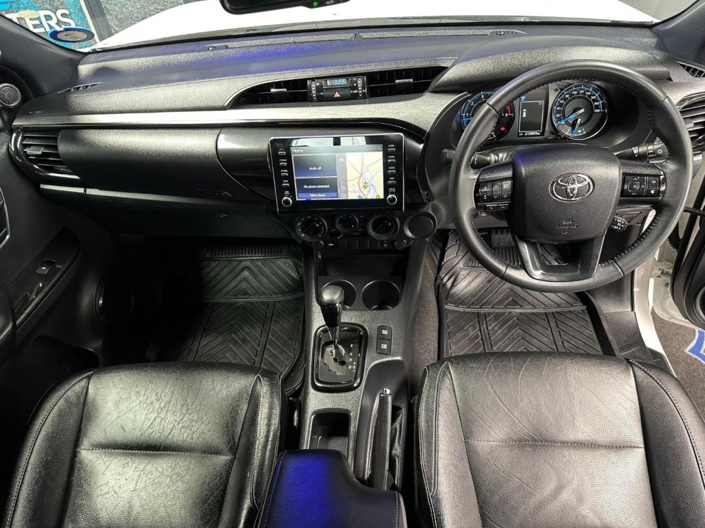 2020 Toyota 2.8GD-6 Xtra Cab Legend Auto