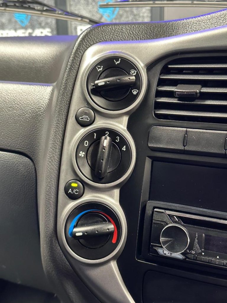 2023 Kia 2.7D Workhorse Dropside (Aircon)