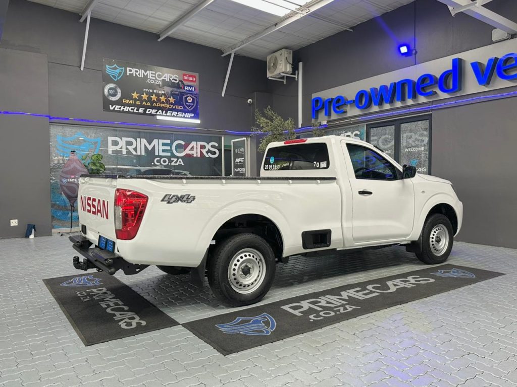 2022 Nissan 2.5DDTi SE 4x4