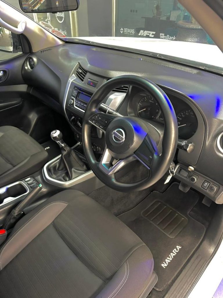 2022 Nissan 2.5DDTi SE 4x4