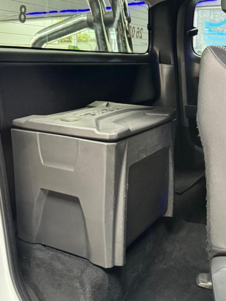 2015 Isuzu 300D-Teq Extended Cab LX Auto