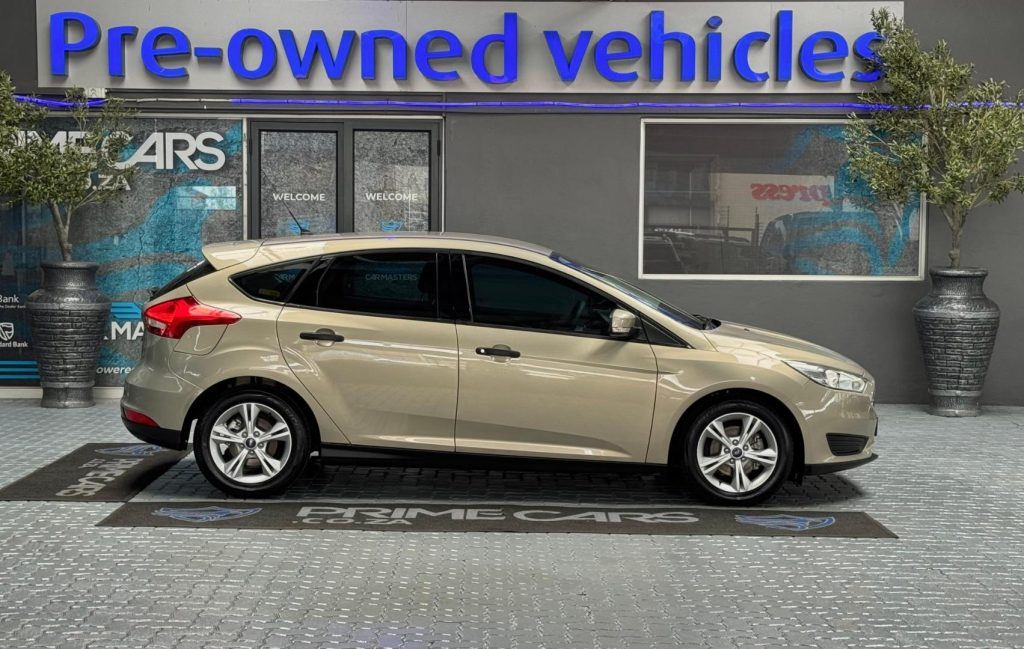 2015 Ford Sedan 1.0T Ambiente