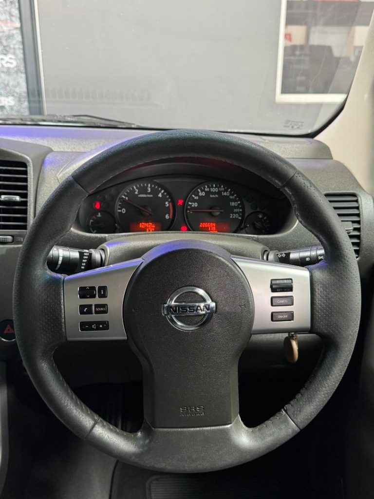 2014 Nissan 2.5dCi Double Cab LE