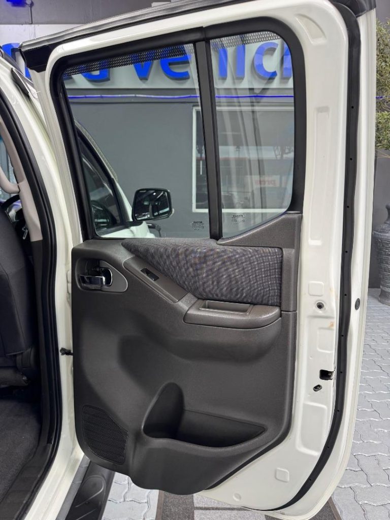 2014 Nissan 2.5dCi Double Cab LE