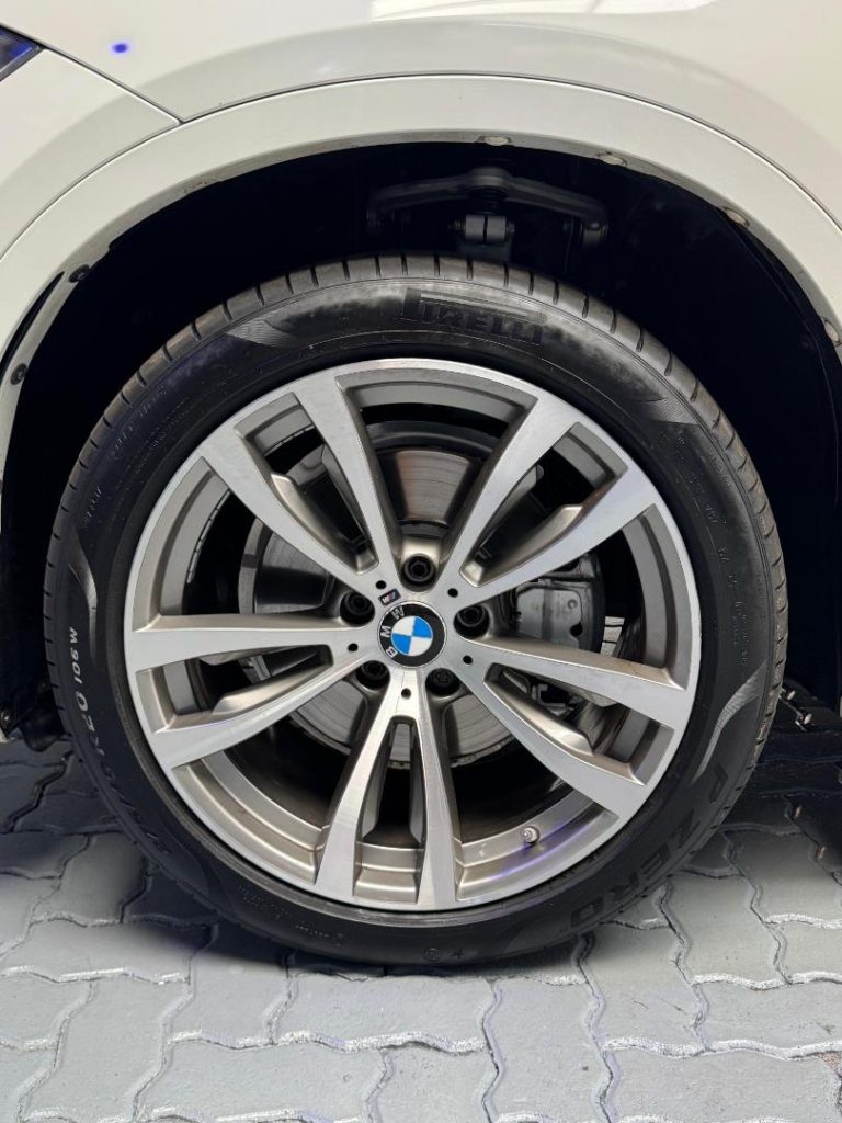 2017 BMW xDrive40d M Sport