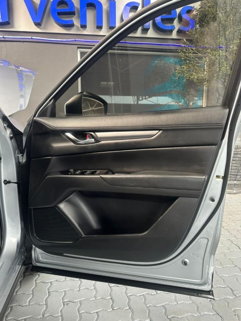 2021 Mazda 2.0 Dynamic Auto