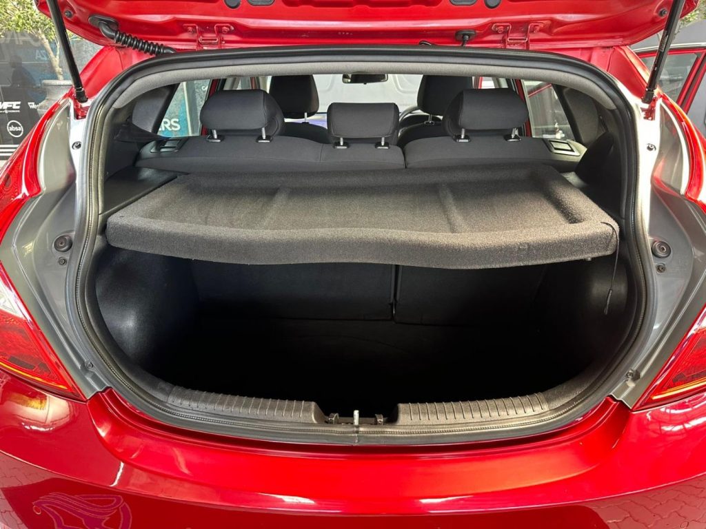 2016 Hyundai Hatch 1.6 Fluid