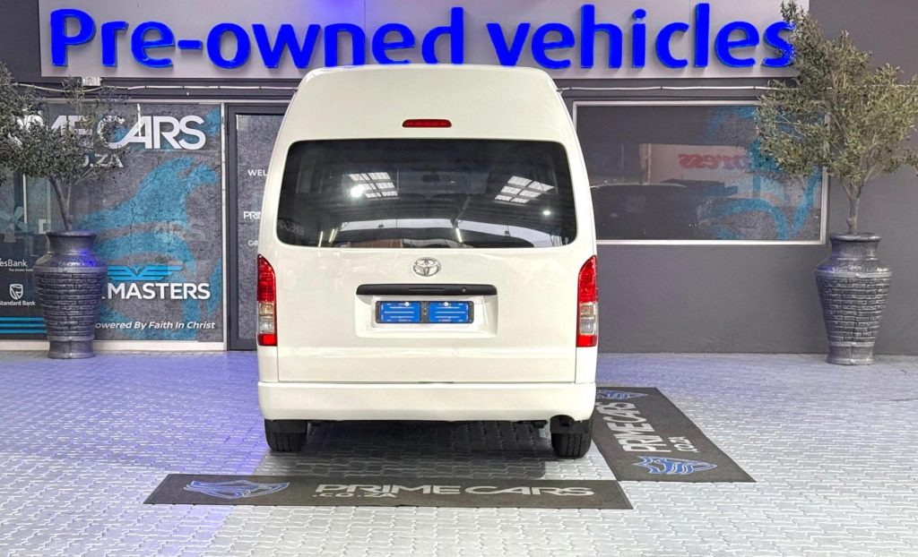 2024 Toyota 2.5D-4D Ses-Fikile 16-seater