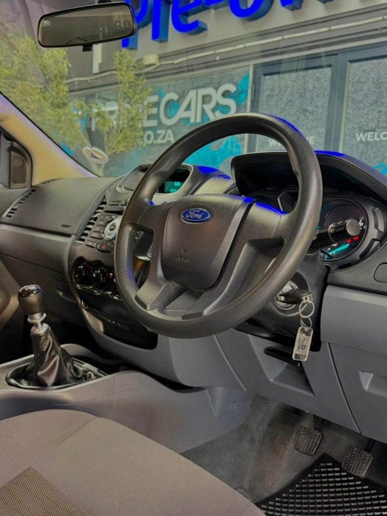 2015 Ford 2.2TDCi Double Cab Hi-Rider XL