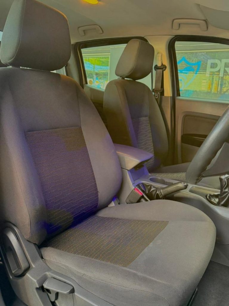 2015 Ford 2.2TDCi Double Cab Hi-Rider XL