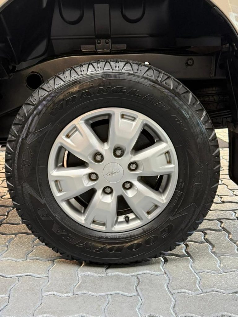 2015 Ford 2.2TDCi Double Cab Hi-Rider XL