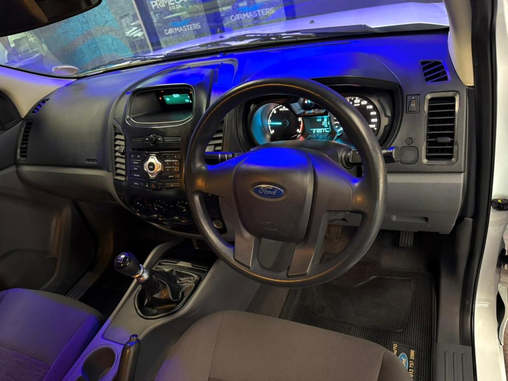 2015 Ford 2.2TDCi Double Cab Hi-Rider XL