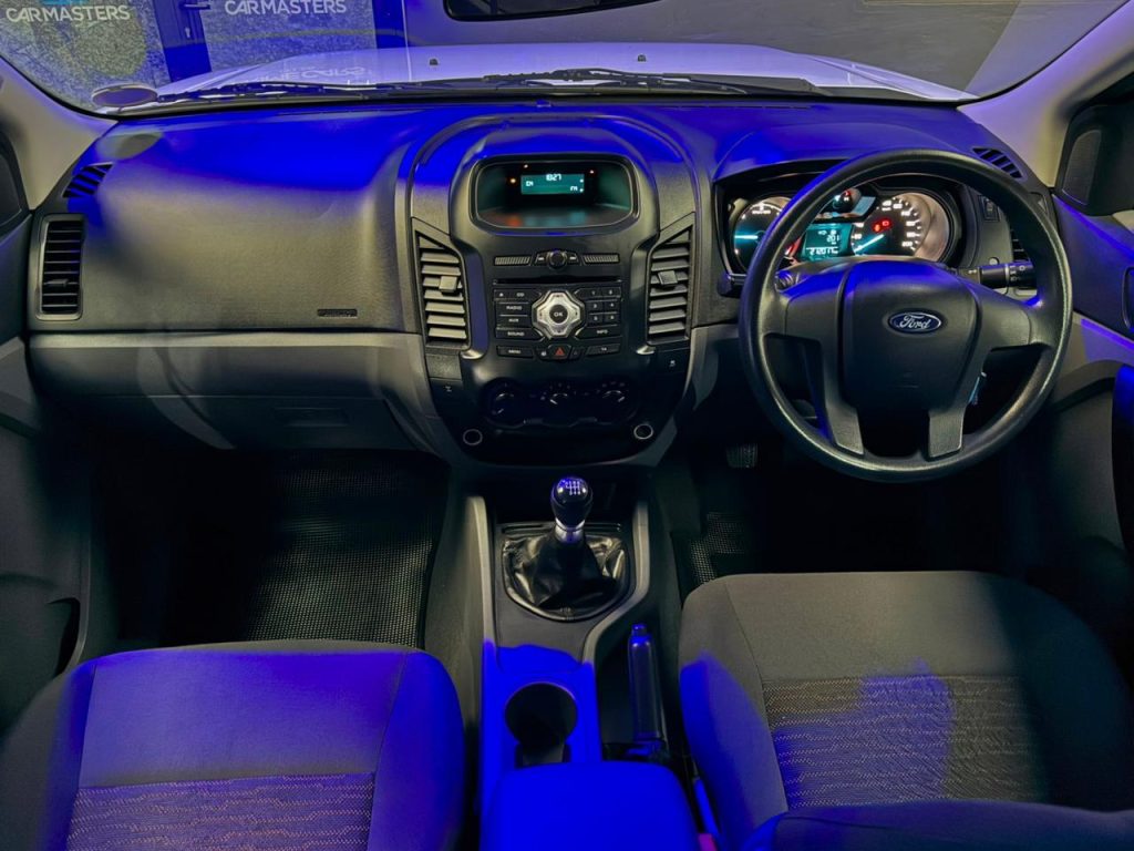 2015 Ford 2.2TDCi Double Cab Hi-Rider XL