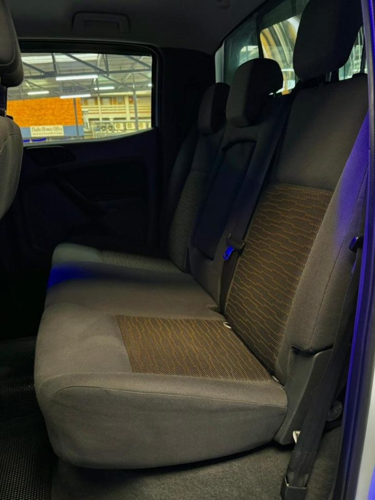 2015 Ford 2.2TDCi Double Cab Hi-Rider XL