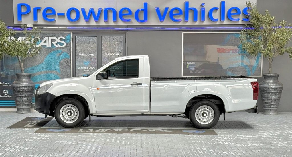 2023 Isuzu 250C Single Cab Fleetside