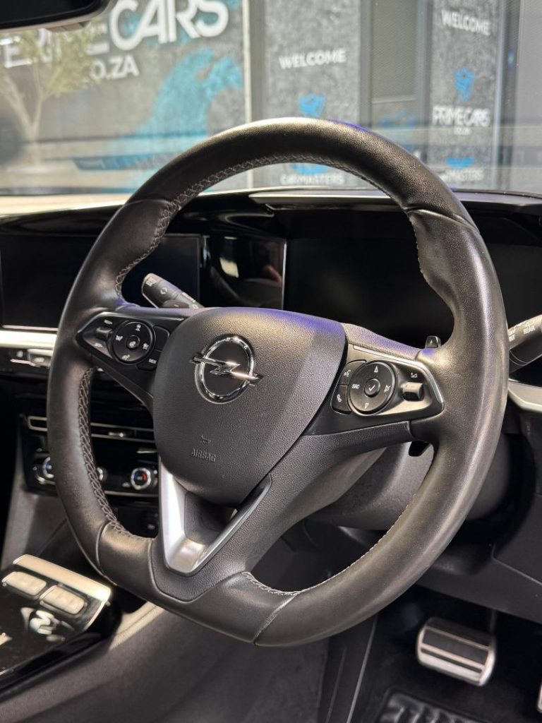 2023 Opel 1.2T GS Line