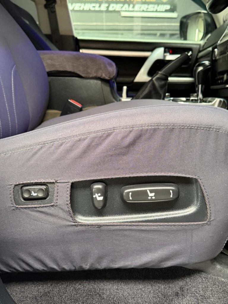 2016 Toyota 4.5D-4D V8 VX