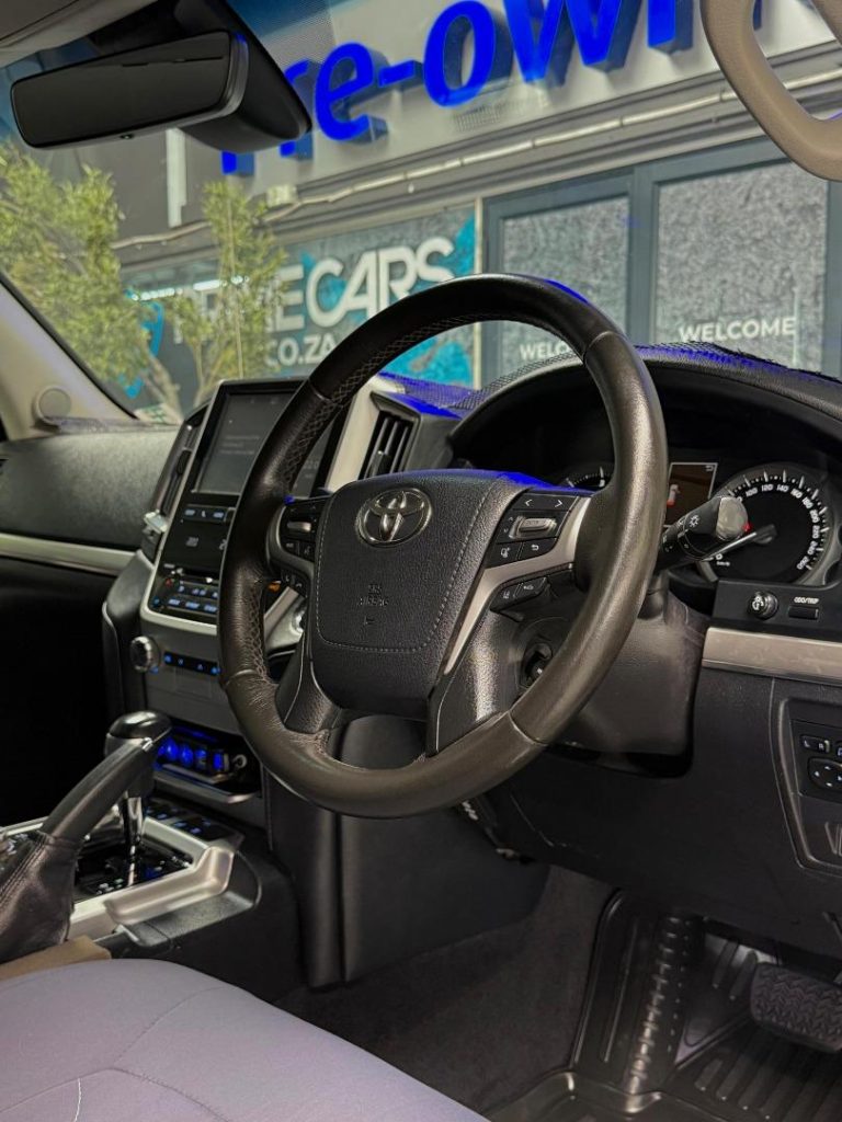 2016 Toyota 4.5D-4D V8 VX