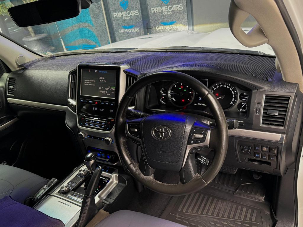 2016 Toyota 4.5D-4D V8 VX