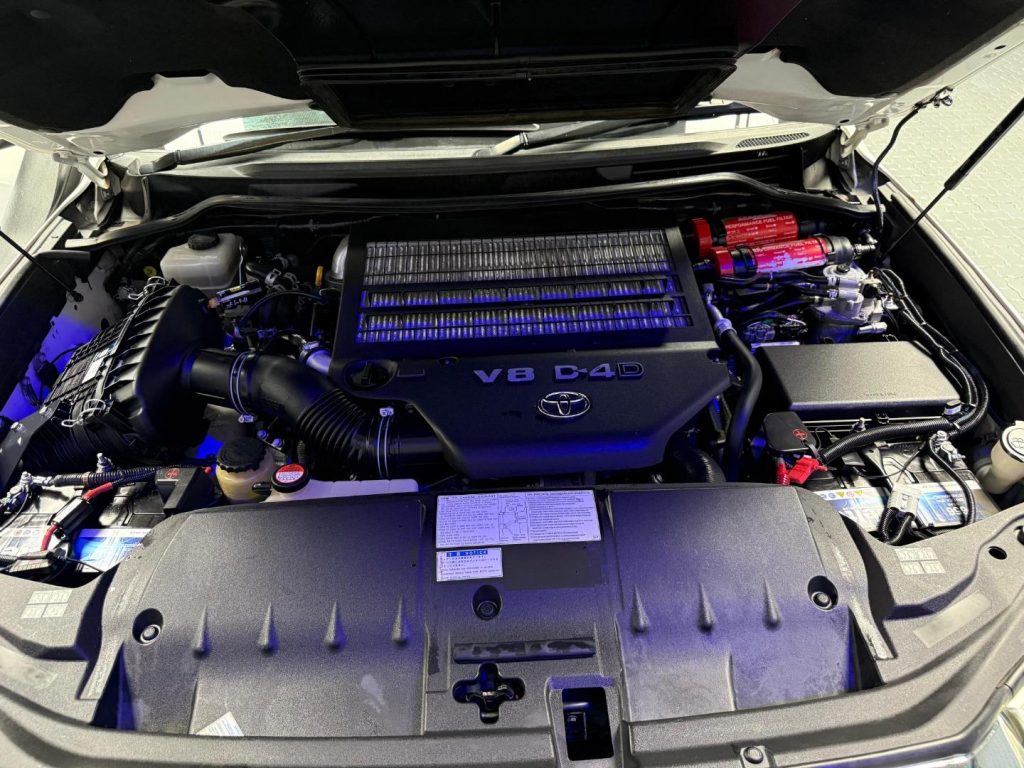 2016 Toyota 4.5D-4D V8 VX