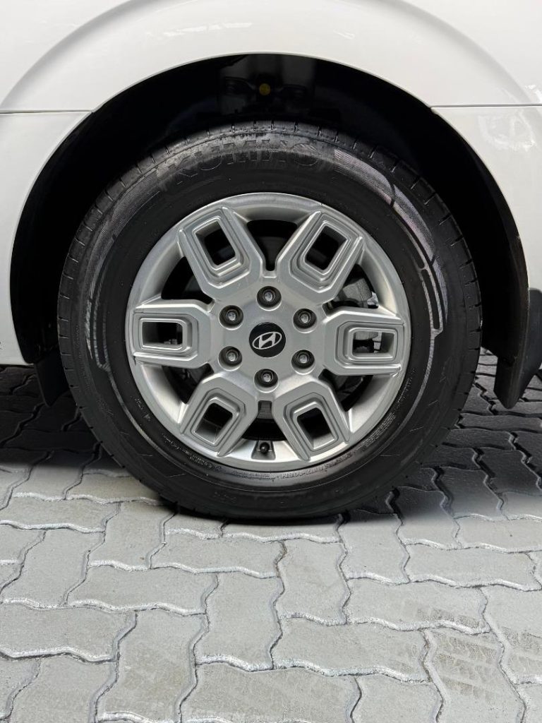 2024 Hyundai 2.2D Executive 9-seater