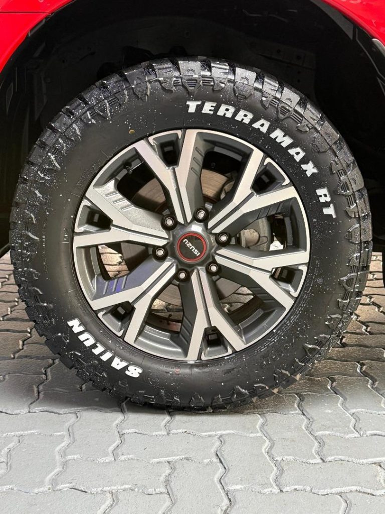 2022 Isuzu 3.0TD Extended Cab LSE