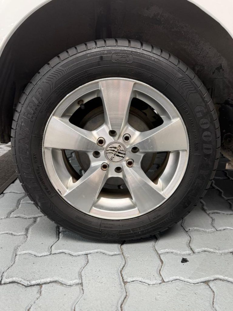 2006 Toyota 1.3 T3+ 5-Door
