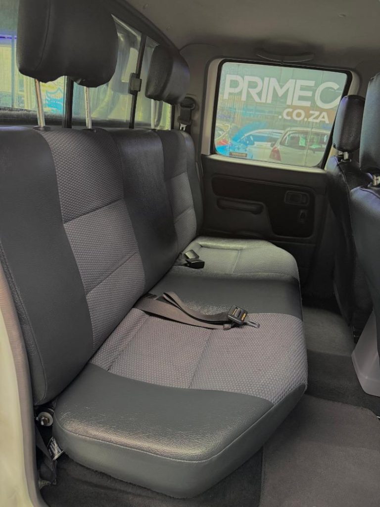 2015 Nissan 2.4 Double Cab 4x4