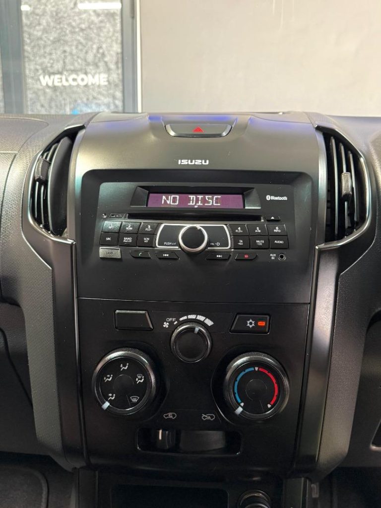 2022 Isuzu 250 Double Cab Hi-Ride Auto