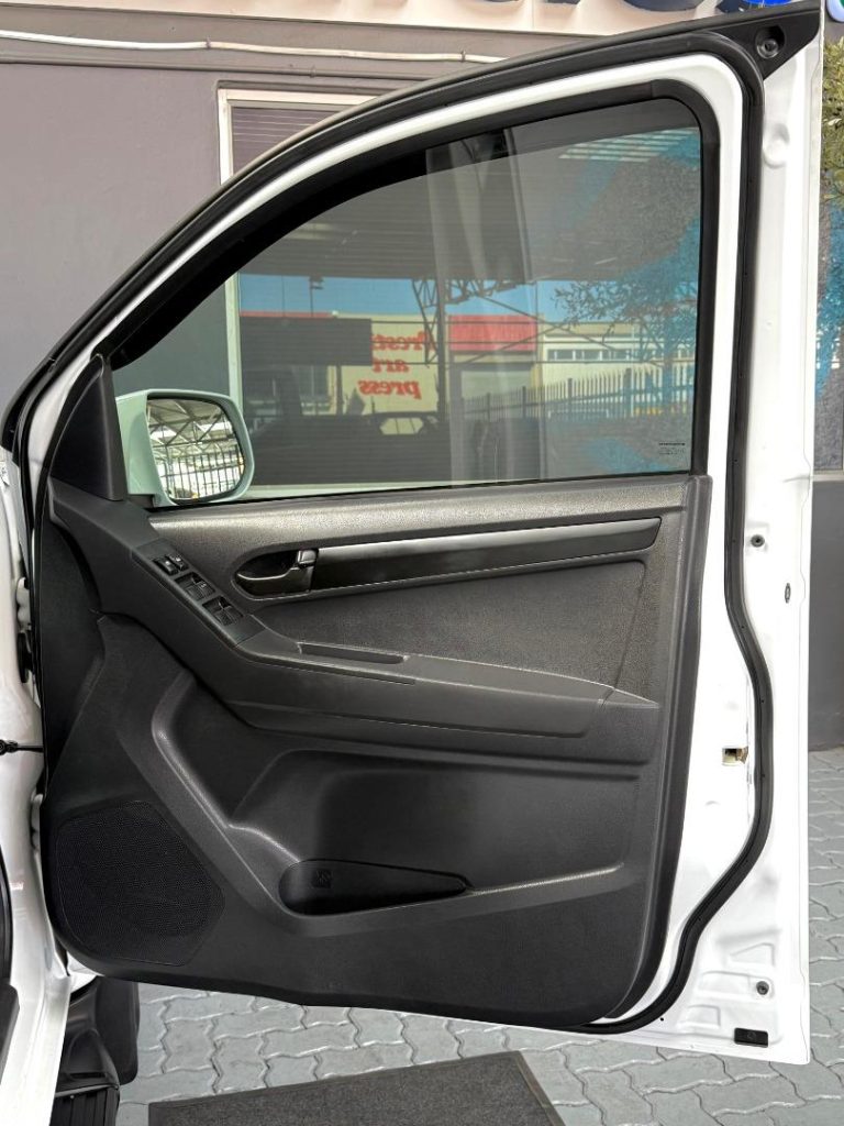 2022 Isuzu 250 Double Cab Hi-Ride Auto