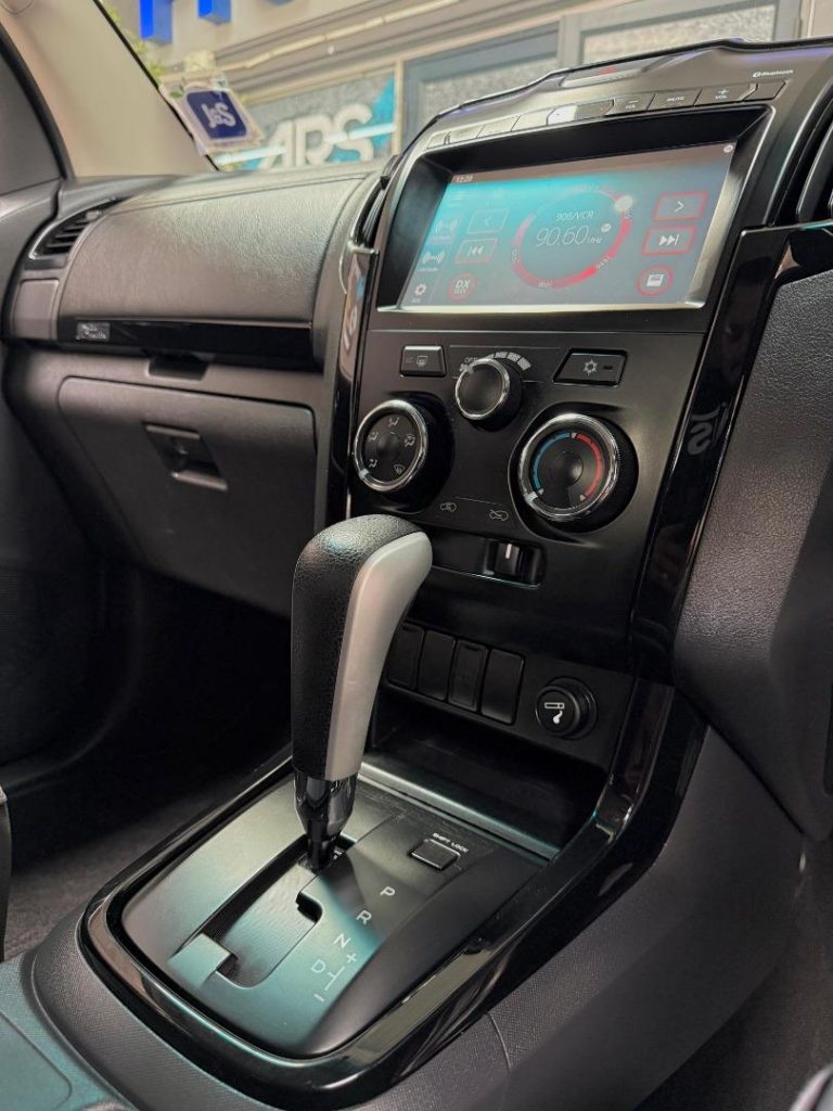 2020 Isuzu 300 3.0TD Extended Cab LX Auto