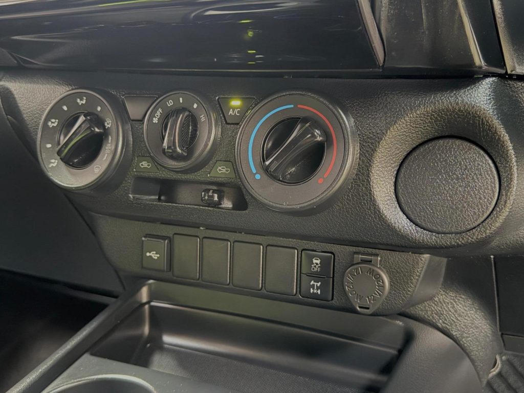 2025 Toyota 2.4GD-6 Double Cab Raider Auto