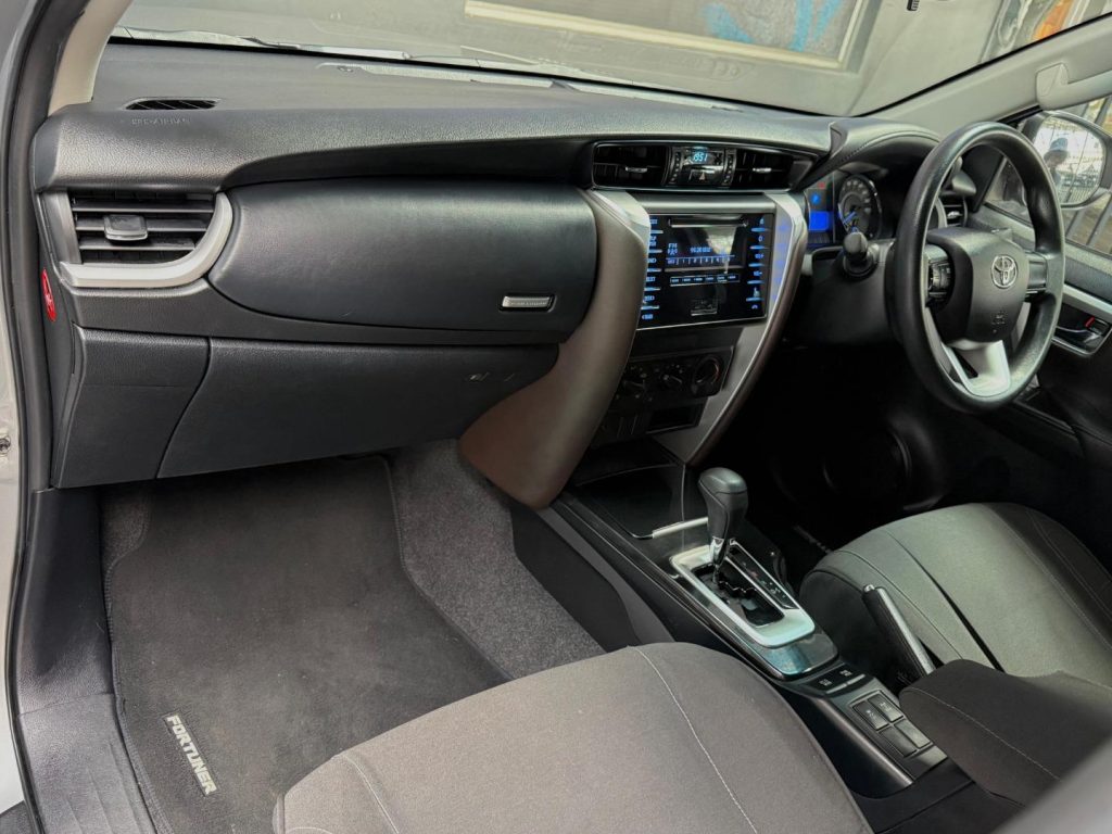 2018 Toyota 2.4GD-6 Auto