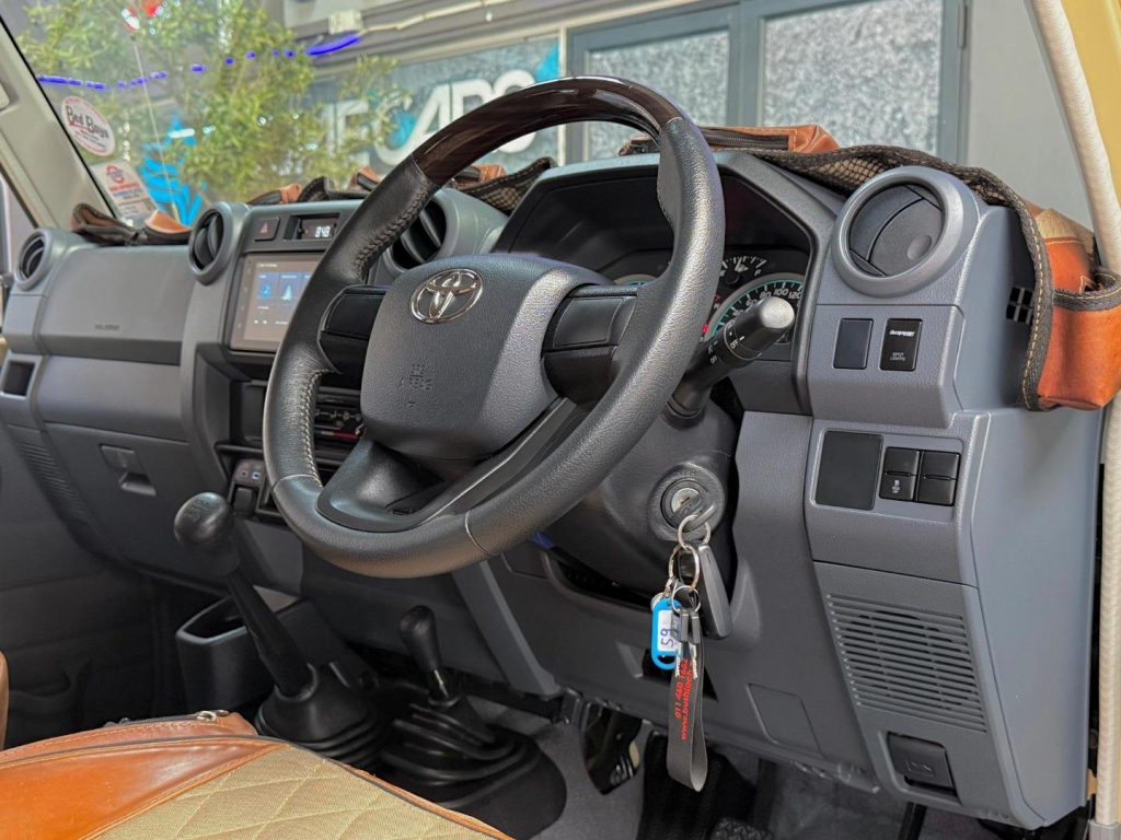 2025 Toyota 4.5D-4D LX V8 Double Cab